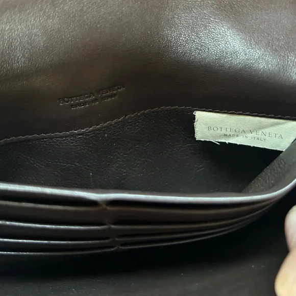 $1000 Bottega Veneta Brown Flap Wallet - Picture 6 of 7